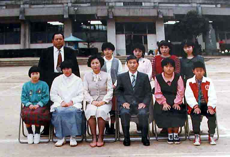 ���Ǝʐ^�i���a�U�O�N�j