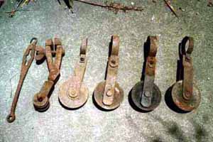 大正時代「とばし」に利用された滑車(昭和56年撮影)