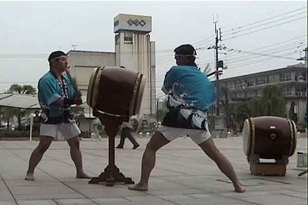 ����h���h��