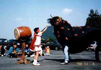 �r�쏬�w�Z�Ղɂ�